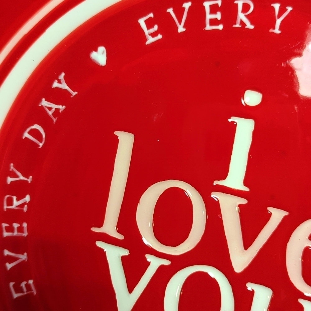i love you everyday Plate, Kalyn Dunks Designs for Glory Haus, Red - Picture 5 of 5